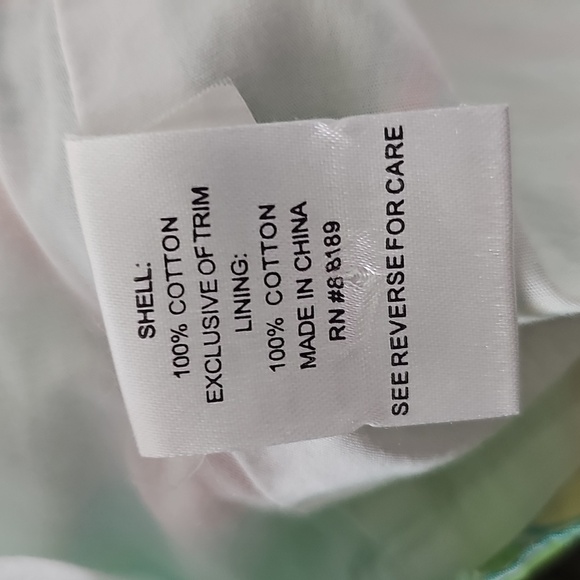 Lilly Pulitzer Just Add Lemon Top - Picture 9 of 9